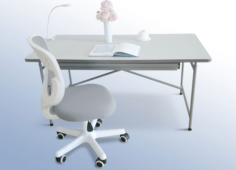 Kinderschreibtisch PREMIUM im Set mit Stuhl TADO / SALTO Kindermöbel München / inspiriert von Eiermann-Tisch