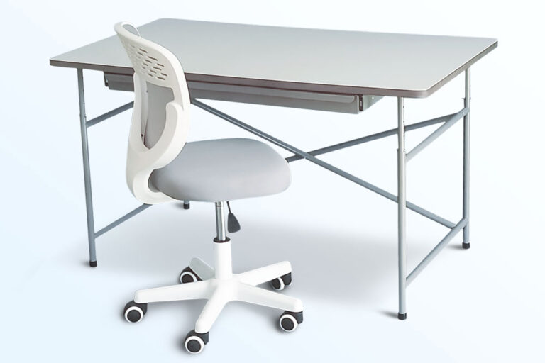 Kinderschreibtisch PREMIUM im Set mit Stuhl TADO / SALTO Kindermöbel München / inspiriert von Eiermann-Tisch / Freisteller