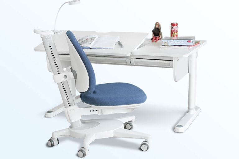 ergonomischer, höhenverstellbarer Kinderdrehstuhl SINO blau / SALTO Kindermöbel München / Moll